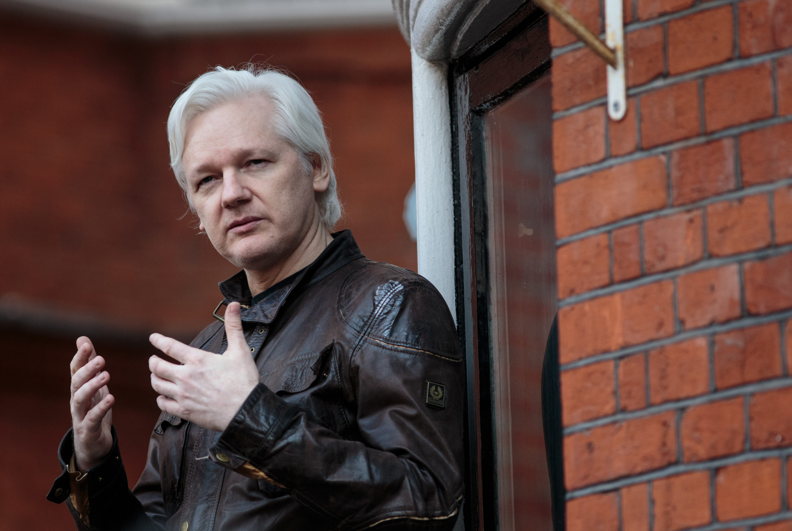 Julian Assange and Crypto-Artist Pak Are Working on a Top Secret NFT Collaboration