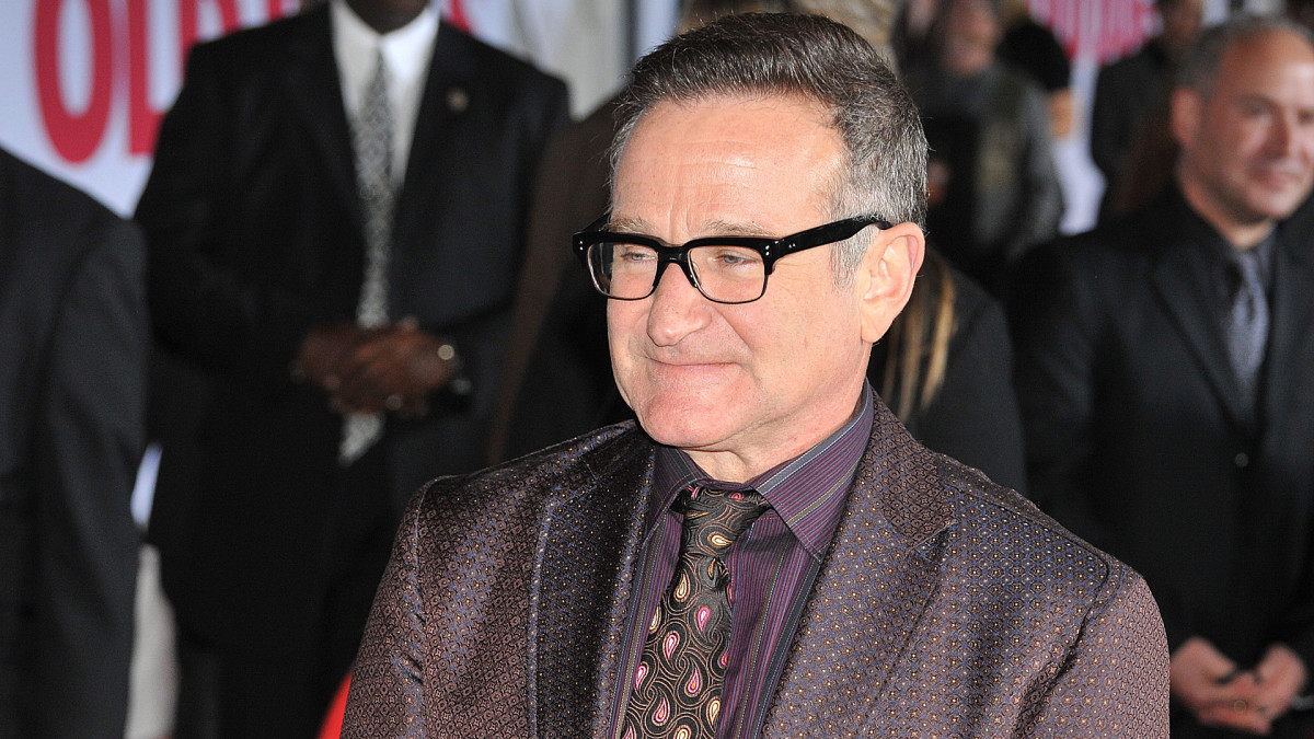 Robin Williams Honored With NFT From Artist Jesus Martinez & Comedian’s Son | Complex