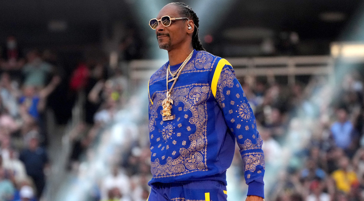 Snoop Dogg Says Death Row Will Be NFT Record Label | Complex