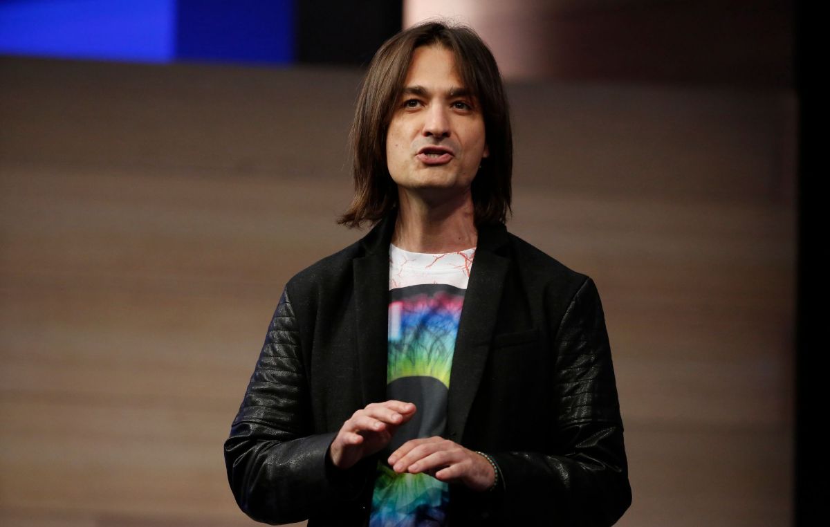 Chief of Microsoft’s Augmented Reality Division, Alex Kipman Has Left The Business Following Complaints Of Sexual Harassment – TechMoran
