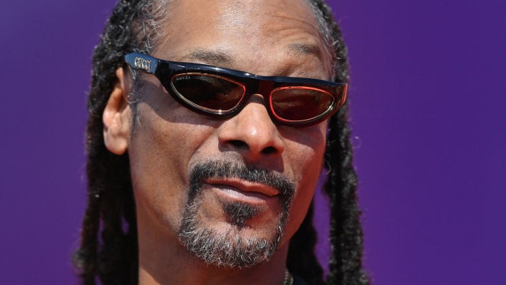 Snoop Dogg Reacts To An Impersonator AT NFT NYC