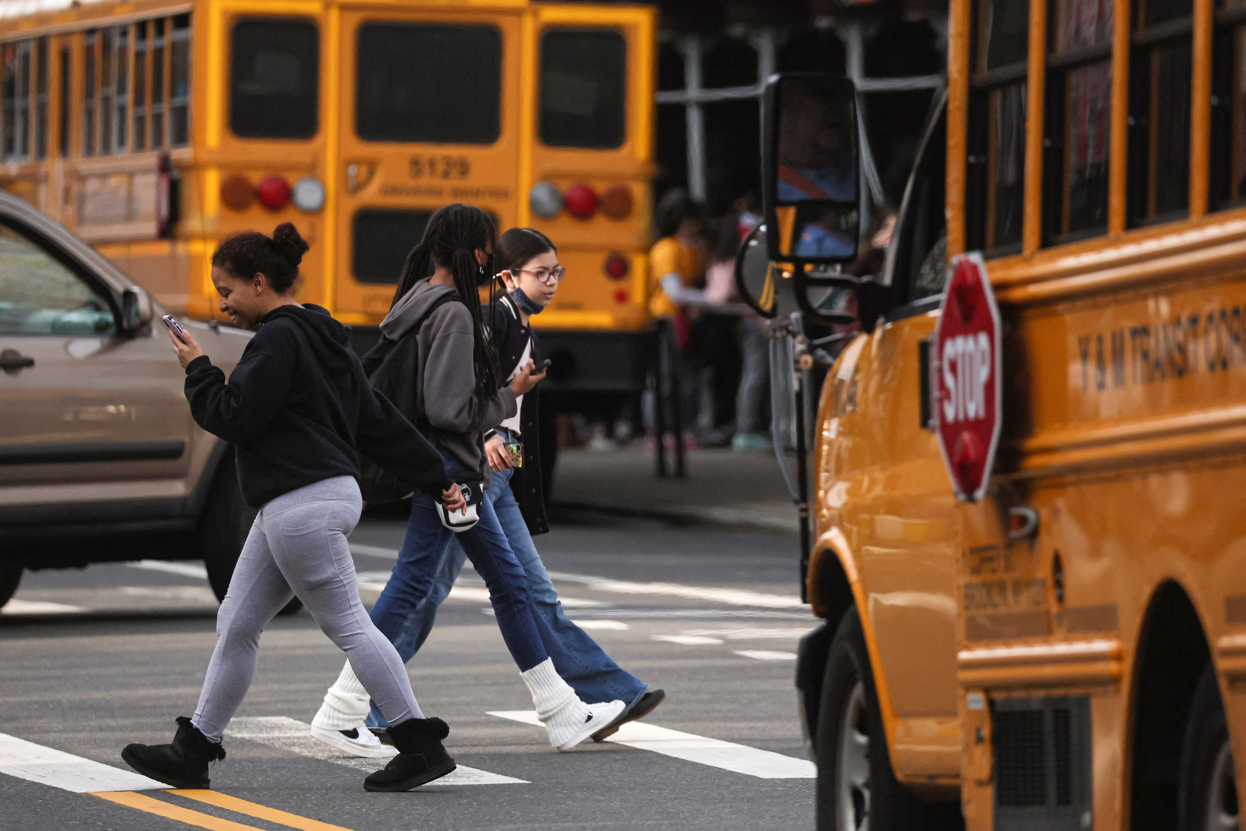 New York City school officials block access to controversial artificial intelligence ChatGPT to stop students generating essays  - ABC News