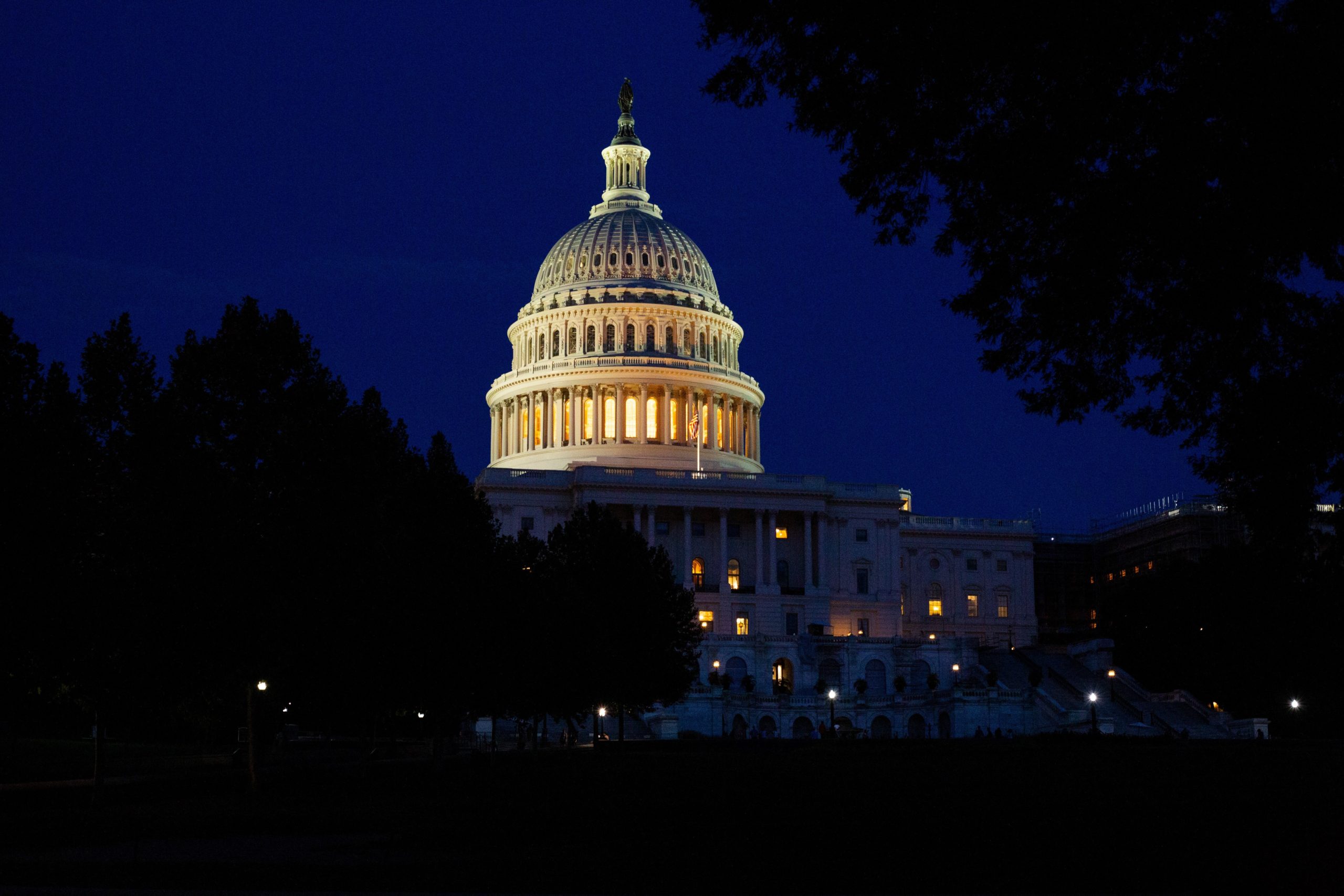 Congress Wants To Regulate Artificial Intelligence — And It's Using A Bill Written By ChatGPT  - Benzinga