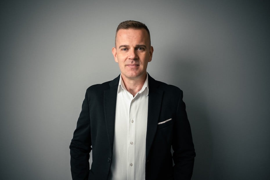 Top 5 benefits of investing in blockchain-based solar energy programmes