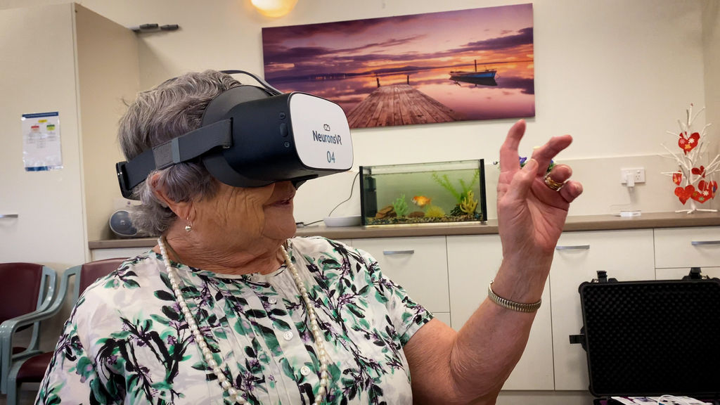 Virtual reality technology helping aged care residents in regional Victoria see the sights of Paris - ABC News