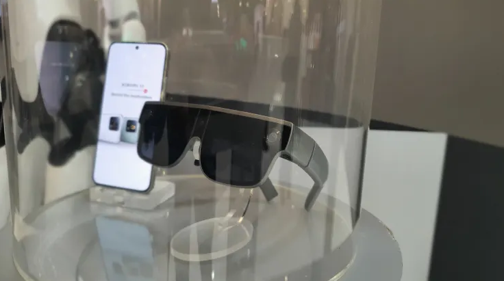 Xiaomi Debuts Prototype Augmented Reality Glasses